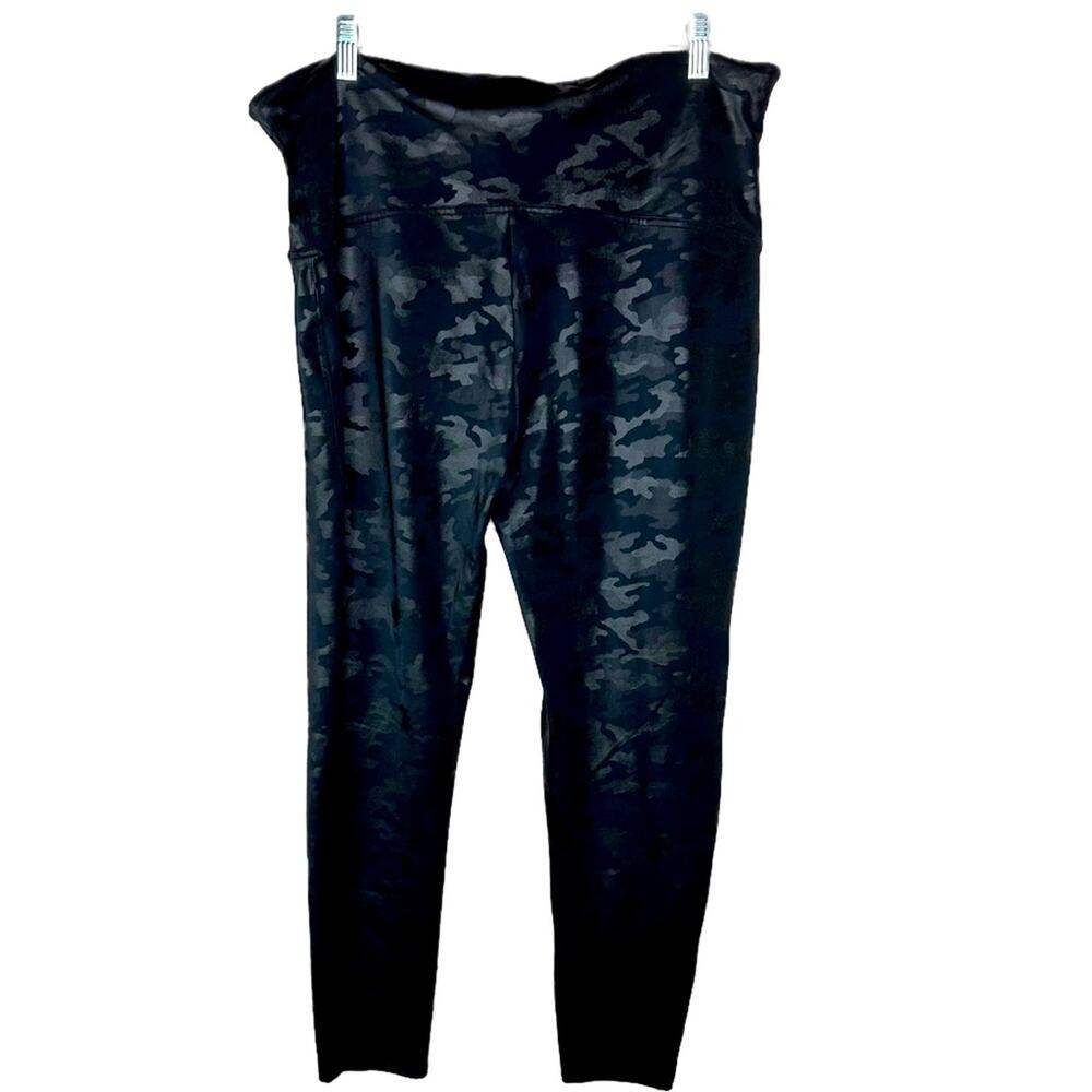 Spanx Camo High waist Leggings- Black, Gray & Silver print